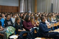 uczniowie na konferencji