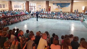 Policjanci na prelekcji w szkole