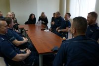 Policjanci na spotkaniu z kuratorami