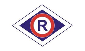 Grafika - symbol Ruchu Drogowego - romb, w którym znajduje się litera &quot;R&quot;