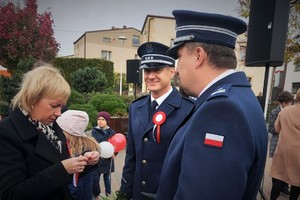 Policjanci na uroczystości w Imielinie