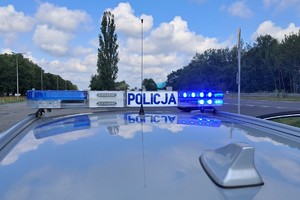 Na zdjęciu widzimy napis Policja