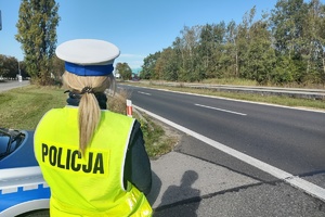 Na zdjęciu widzimy policjantkę