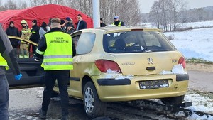 Na zdjęciu widzimy miejsce ćwiczeń wypadku drogowego służb