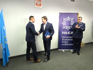 Na zdjęciu widzimy pożegnanie Zastępcy Komendanta Powiatowego Policji w Bieruniu