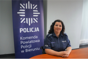 Na zdjęciu widzimy dzielnicową