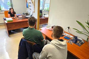Na zdjęciu widzimy kandydatów do służby w Policji