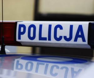 Na zdjęciu widzimy napis POLICJA