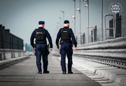 Działania prewencyjne śląskich policjantów w związku z alertami pogodowymi