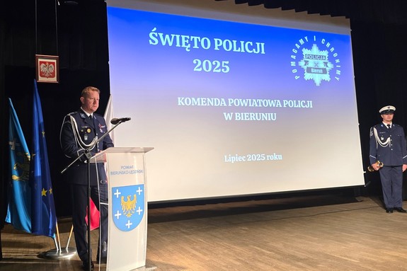 Na zdjęciu widzimy obchody Święta Policji bieruńskiej komendy