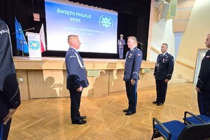 Na zdjęciu widzimy obchody Święta Policji bieruńskiej komendy