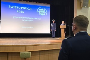 Na zdjęciu widzimy obchody Święta Policji bieruńskiej komendy
