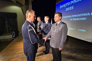 Na zdjęciu widzimy obchody Święta Policji bieruńskiej komendy