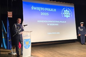 Na zdjęciu widzimy obchody Święta Policji bieruńskiej komendy