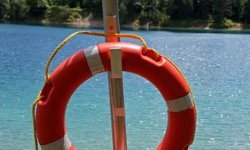 Na zdjęciu widzimy koło ratunkowe