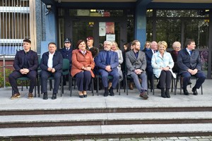 Na zdjęciu widzimy uroczyste ślubowanie klas pierwszych