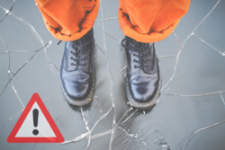 Zabawa na lodzie – nie zawsze bezpieczna!