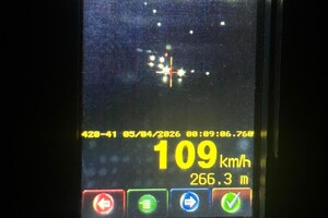 Na zdjęciu widzimy przekroczenie prędkości o 59 km/h