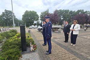 Na zdjęciu widzimy Uroczyste obchody Święta Policji wraz z 20-leciem Komendy Powiatowej Policji w Bieruniu
